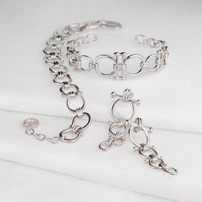 Chapelle - Horseshoe Link Equestrian Bracelet in Silver