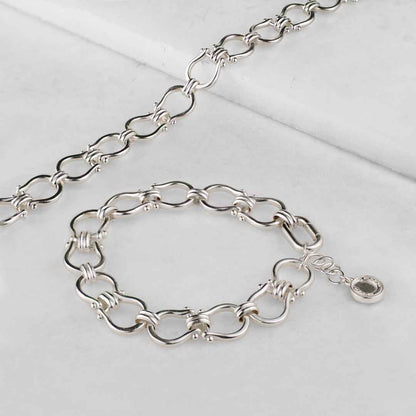Chapelle - Horseshoe Link Equestrian Bracelet in Silver