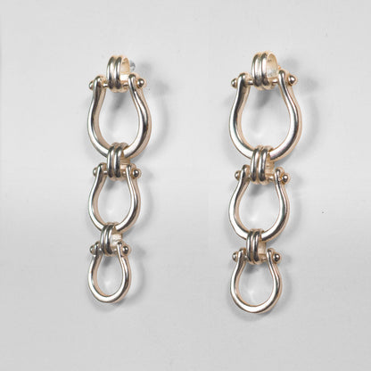 Chapelle - Horseshoe Link Earring in Silver