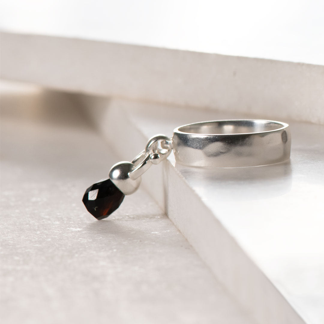 Adele - Black Onyx Equestrian Horse Bit Necklace in Silver