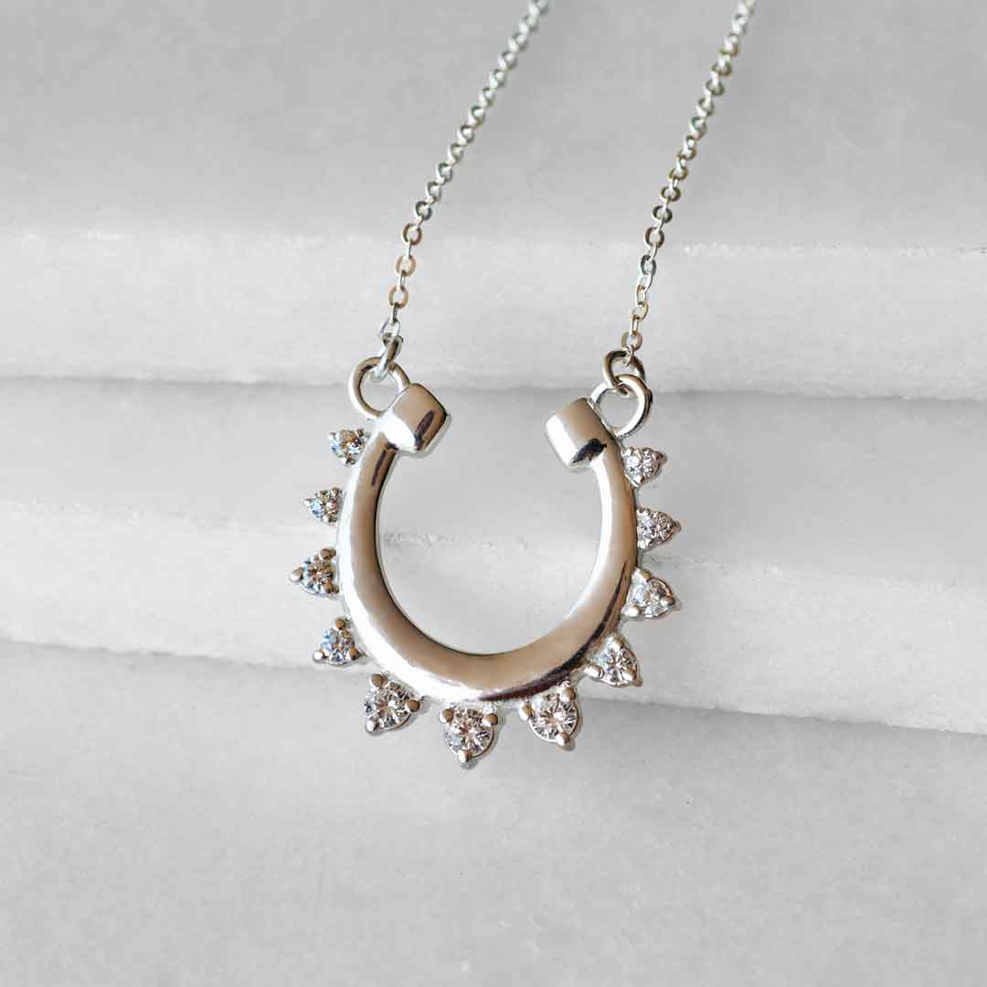 Anola - Diamond Cut Horseshoe Necklace in Silver