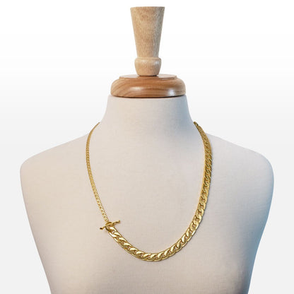 Cadence - Equestrian Curb Chain T-Bar Necklace in Gold