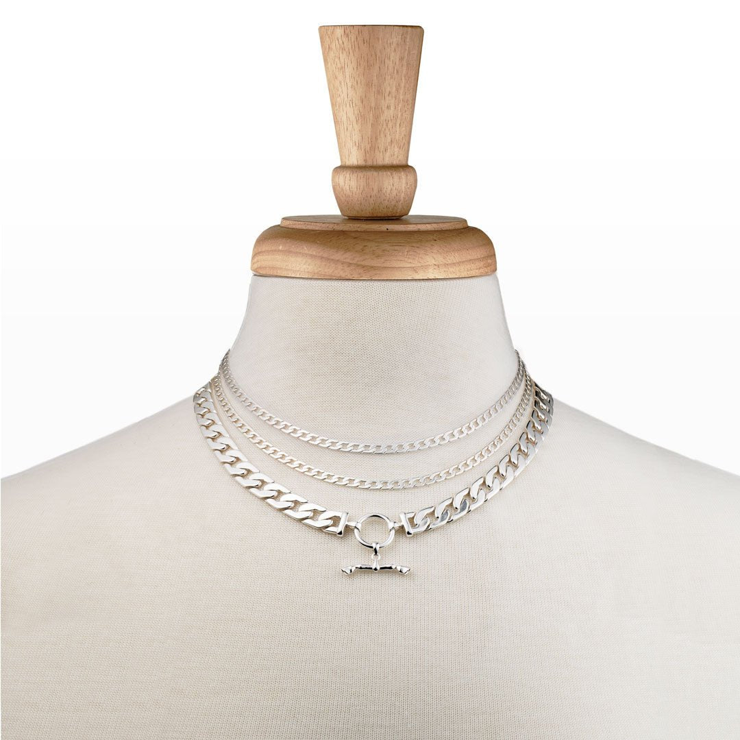 Cadence - Equestrian Curb Chain T-Bar Necklace in Silver