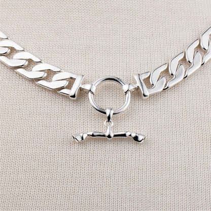 Cadence - Equestrian Curb Chain T-Bar Necklace in Silver