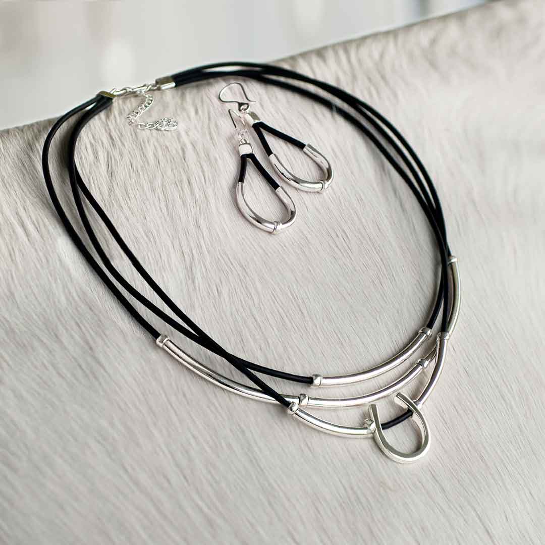 Calista - Equestrian Horseshoe Necklace on Black Leather