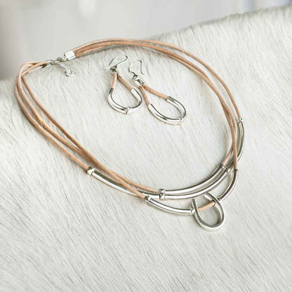 Calista - Equestrian Horseshoe Necklace on Natural Leather