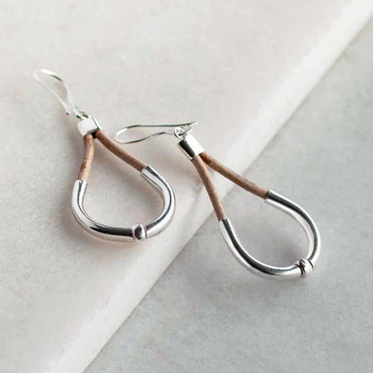 Calista - Equestrian Horseshoe Necklace on Natural Leather