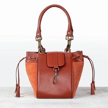 Cassidy - Luxury Leather Bucket Handbag in Cognac