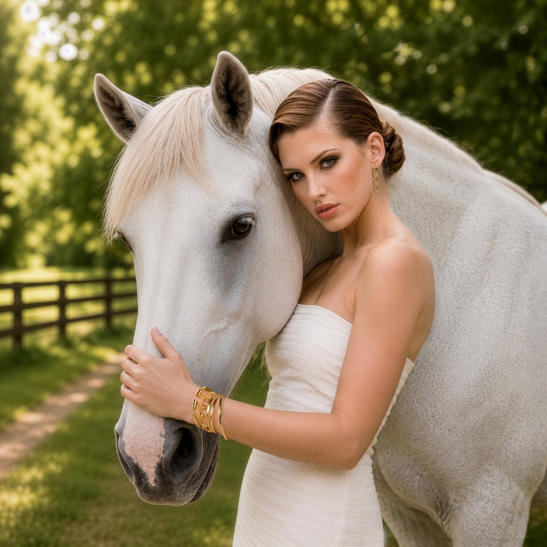 Cavallo -  Horse Hoof Equestrian Bracelet in Gold