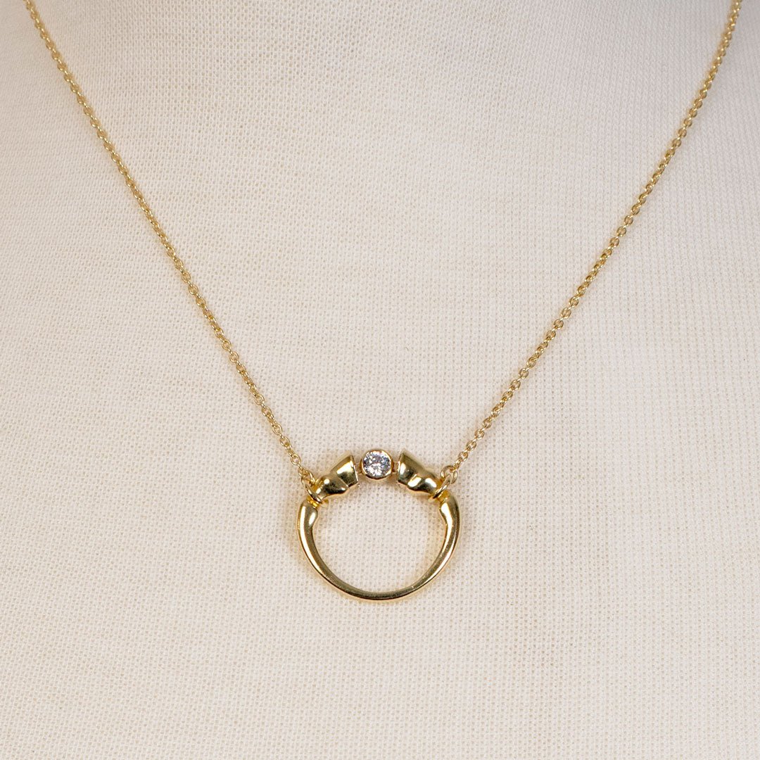 Cavallo - Moissanite Horses Hoof Necklace in Gold