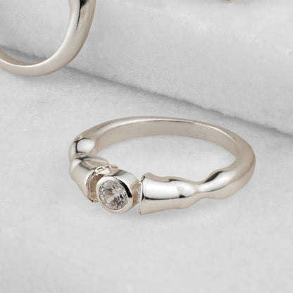 Cavallo - Horse Hooves Equestrian Ring with Moissanite in Silver