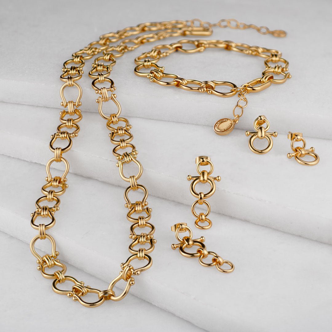 Chapelle - Horseshoe Link Equestrian Bracelet in Gold