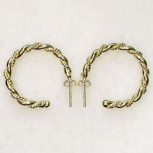 Lariat - Rope Twist Hoop Earring in Gold -Small