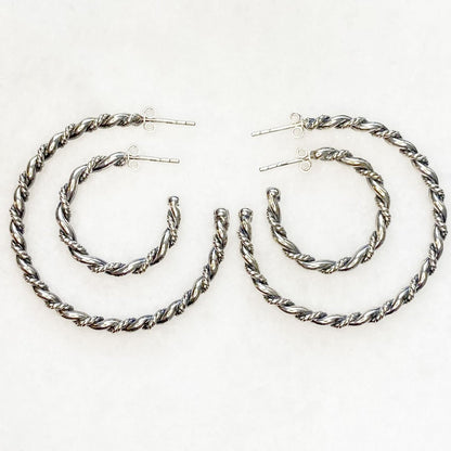 Lariat - Rope Twist Hoop Earring in Silver - Large