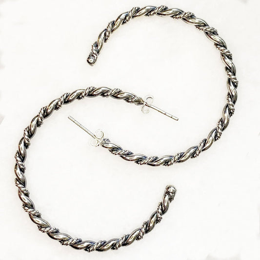 Lariat - Rope Twist Hoop Earring in Silver - Large