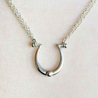 Omega - Equestrian Horseshoe Necklace in Silver