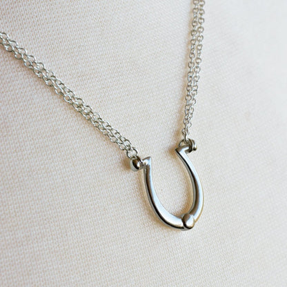 Omega - Equestrian Horseshoe Necklace in Silver