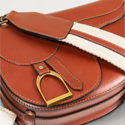 Signature Saddle Bag - Luxury Leather Handbag in Cognac