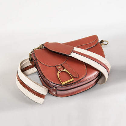Signature Saddle Bag - Luxury Leather Handbag in Cognac